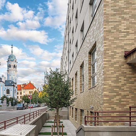 Main City Center - Luxury - Free Parking - City View Bratislava Luaran gambar