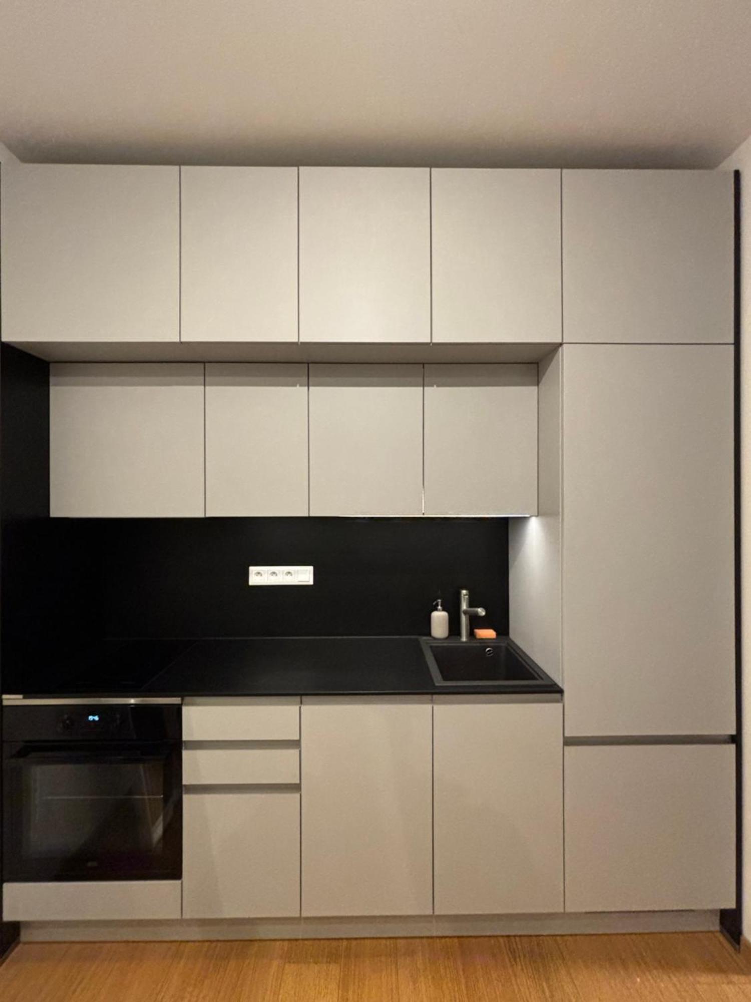 Main City Center - Luxury - Free Parking - City View Bratislava Luaran gambar