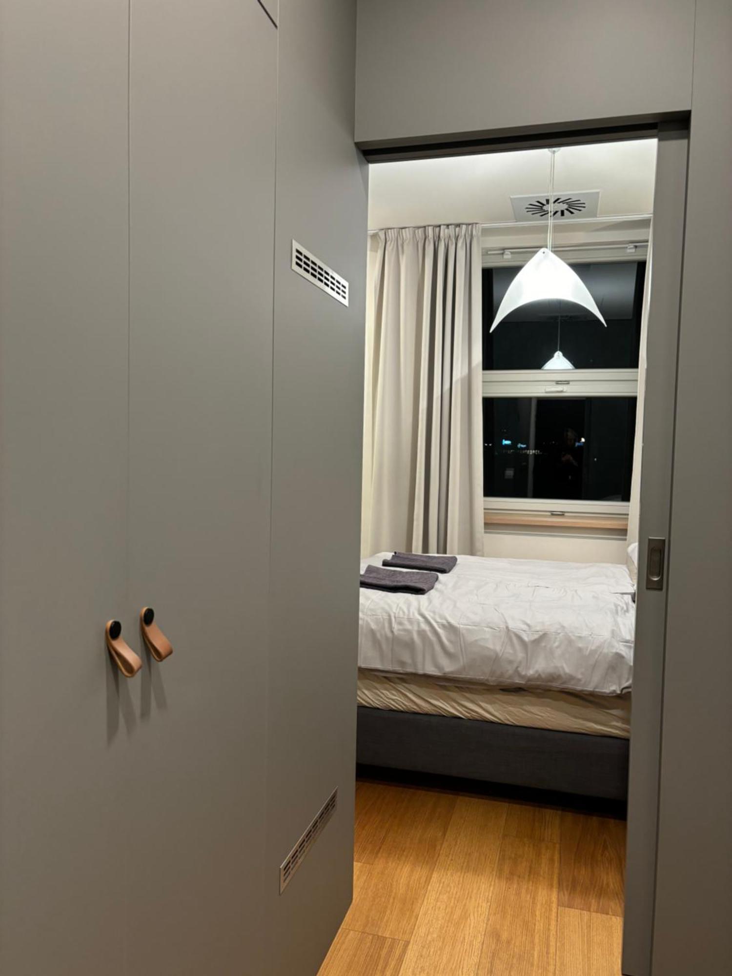 Main City Center - Luxury - Free Parking - City View Bratislava Luaran gambar